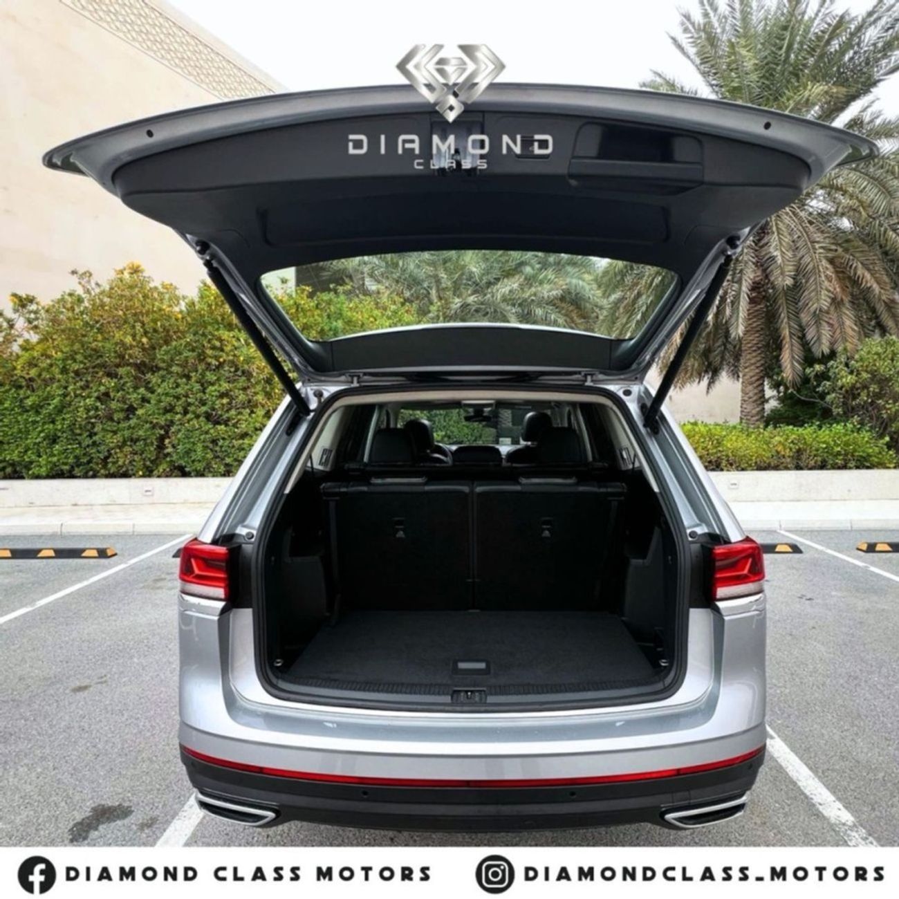 Volkswagen Teramont Highline 3.6L Volkswagen Teramont Highline  3.6L AWD Panoramic  Full Option   GCC    Under Agency Wa