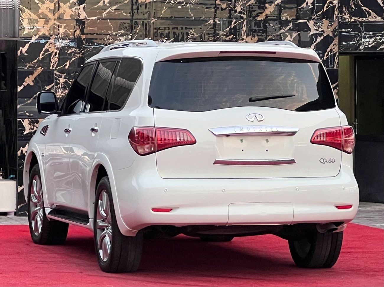 إنفينيتي QX80 5.6