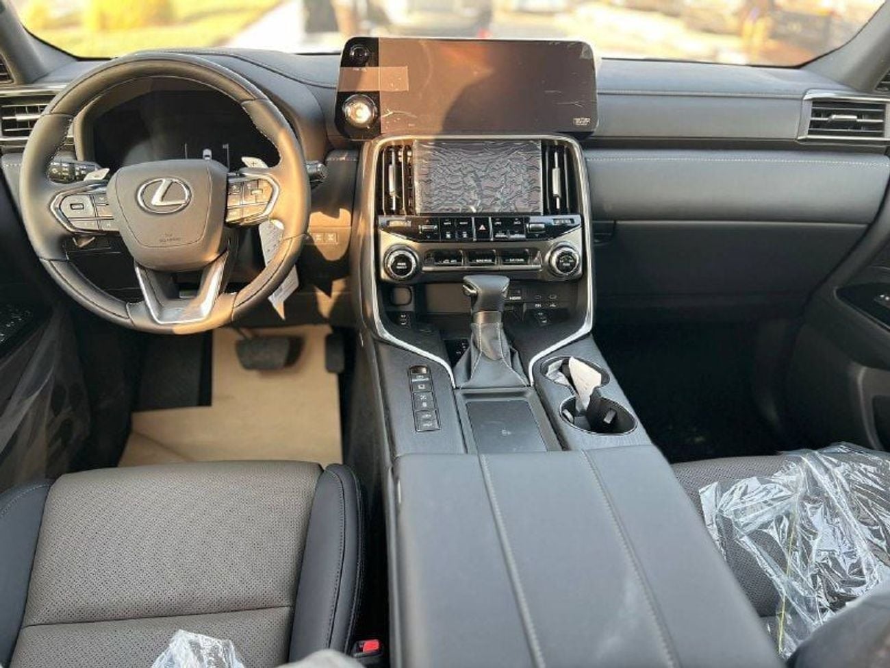 Lexus LX600 OVERTRAIL OVER-TRAIL 3.5L PTR A/T // 2025 // FULL OPTION WITH OFF ROAD TYRE , RADAR , HEAD UP DISPLA