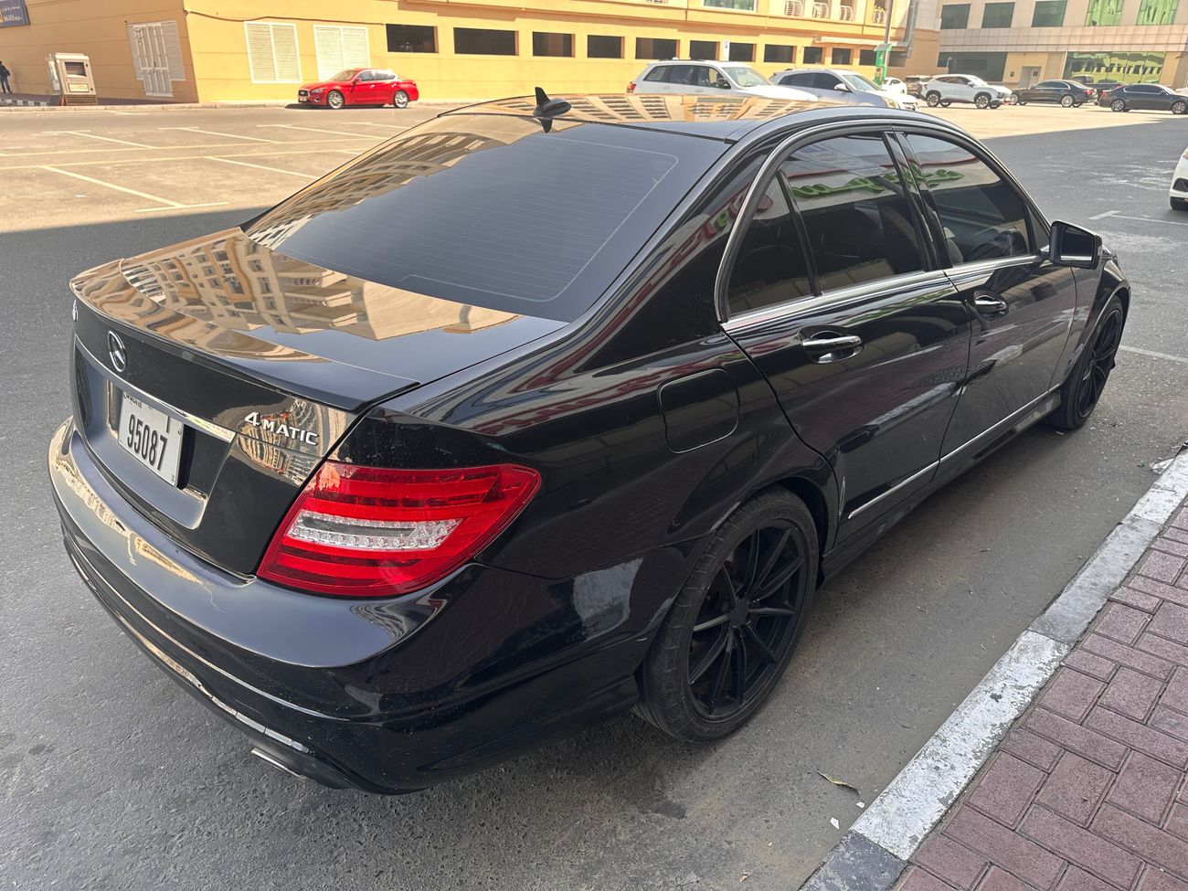 مرسيدس بنز C 300 Luxury 3.0L