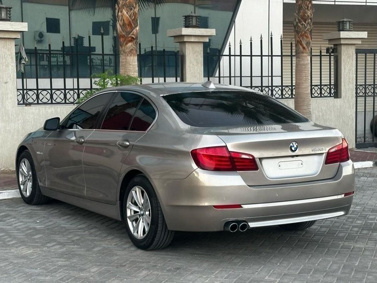 BMW 520i Executive