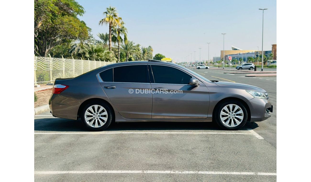 Honda Accord EX AGENCY MAINTAINED || HONDA ACCORD 2.4 V4 FWD || ORIGNAL PAINT || FULL OPTION || 0%DP || GCC