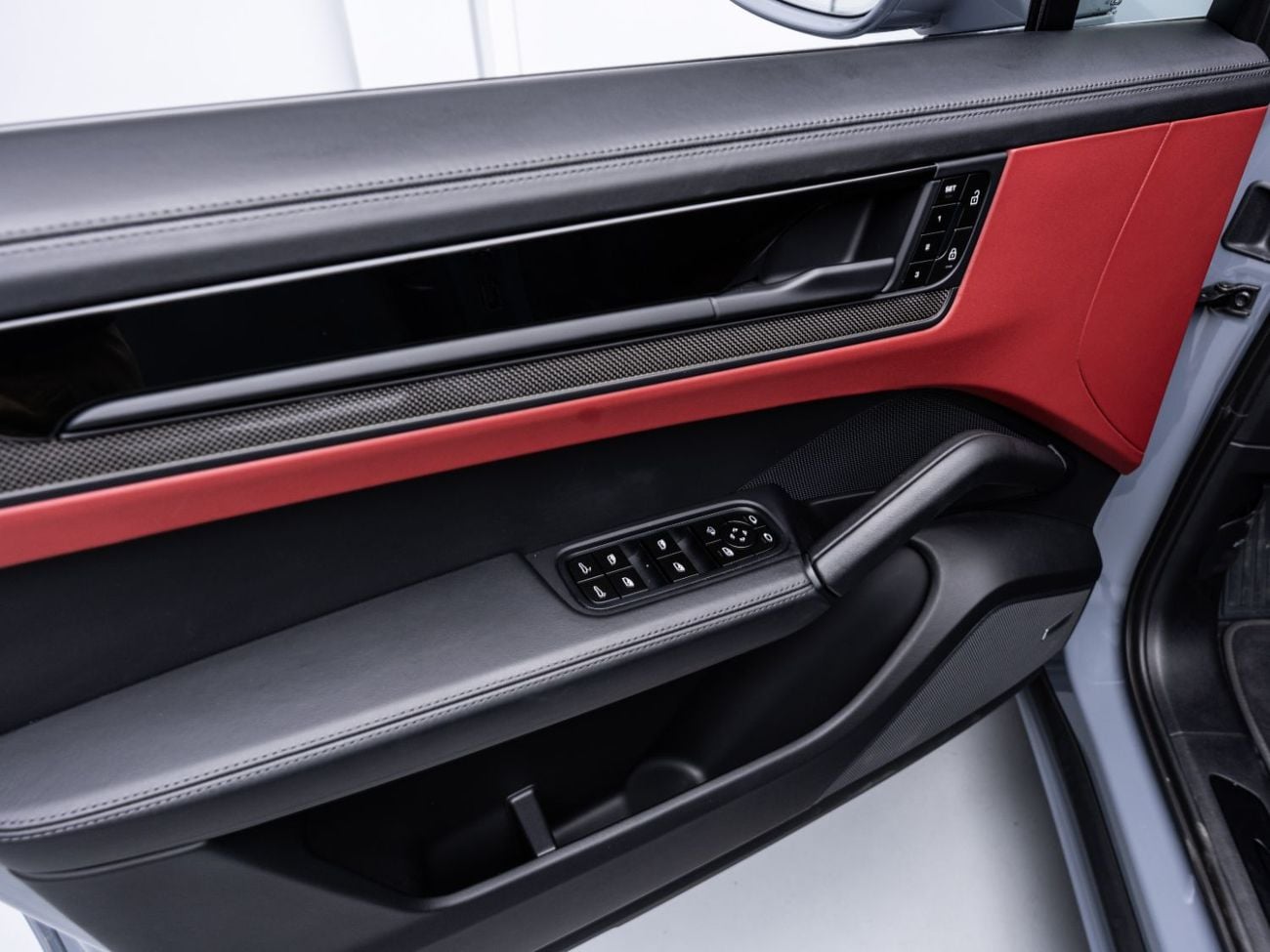 Porsche Cayenne GTS SUMMER STARTS NOW | EXCLUSIVE DEAL BY BLACKLINE, Porsche Warranty, Full Service History, GCC