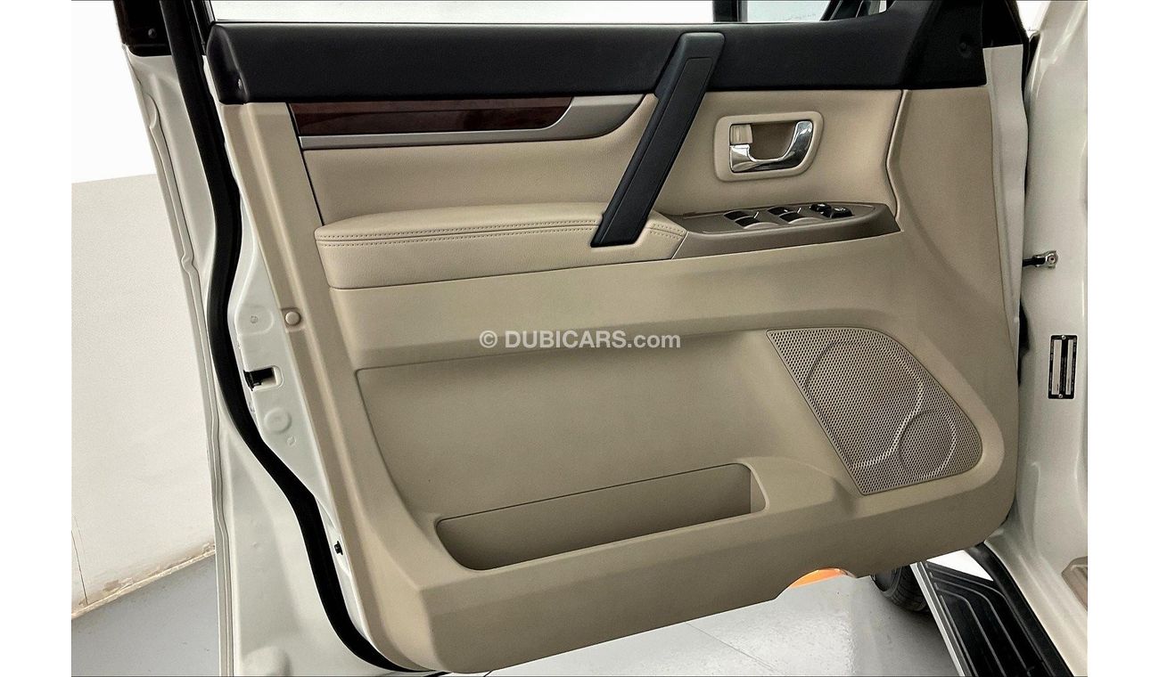 ميتسوبيشي باجيرو GLS Midline