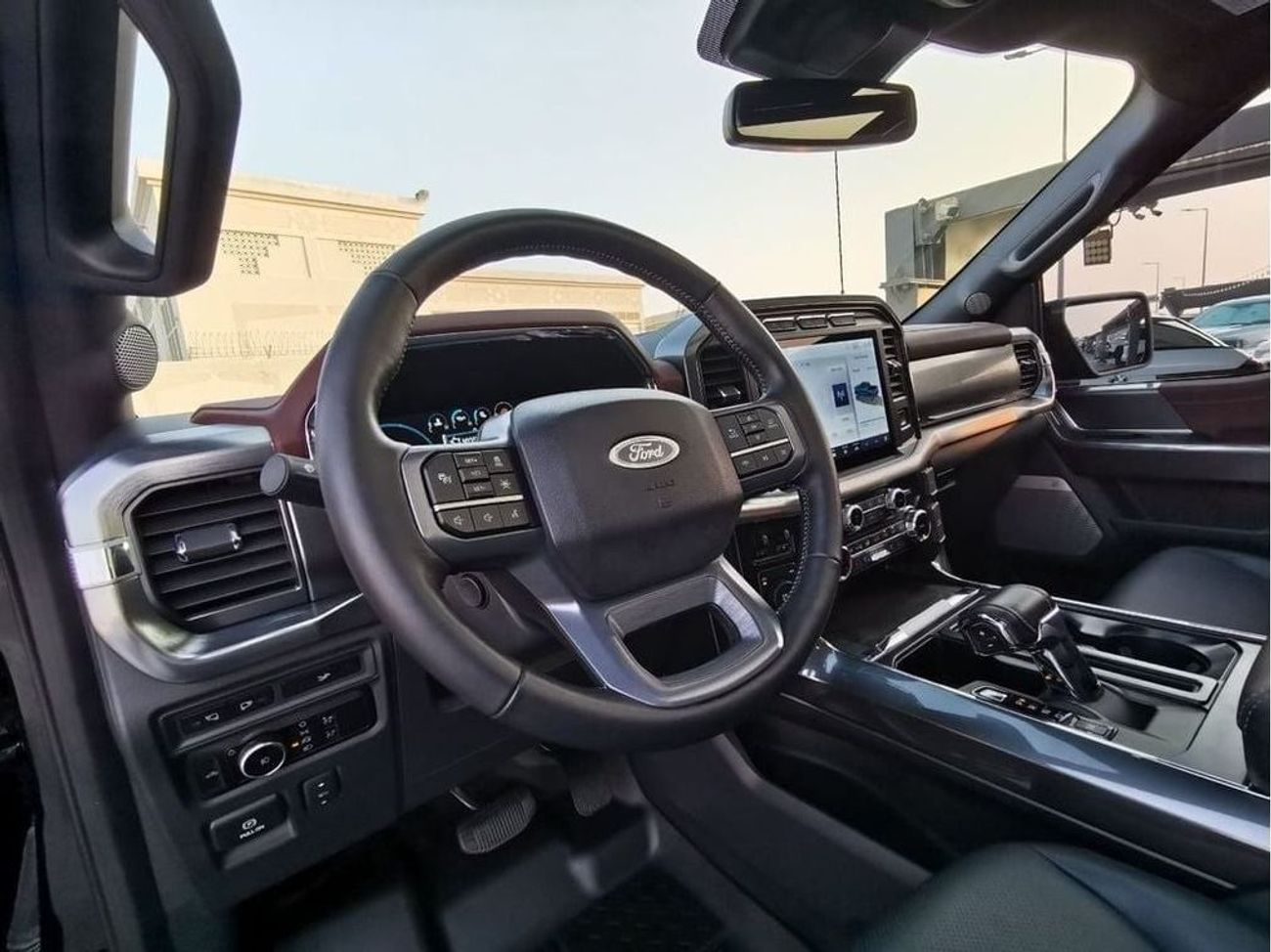 Ford F 150 Ford F- 150 Lariat Sport - 2023 - Black