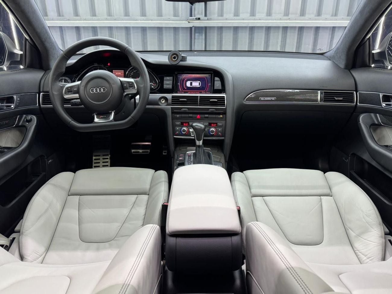 Audi RS6 RS6 Japanese | 5.0L V10 | 6 Speed