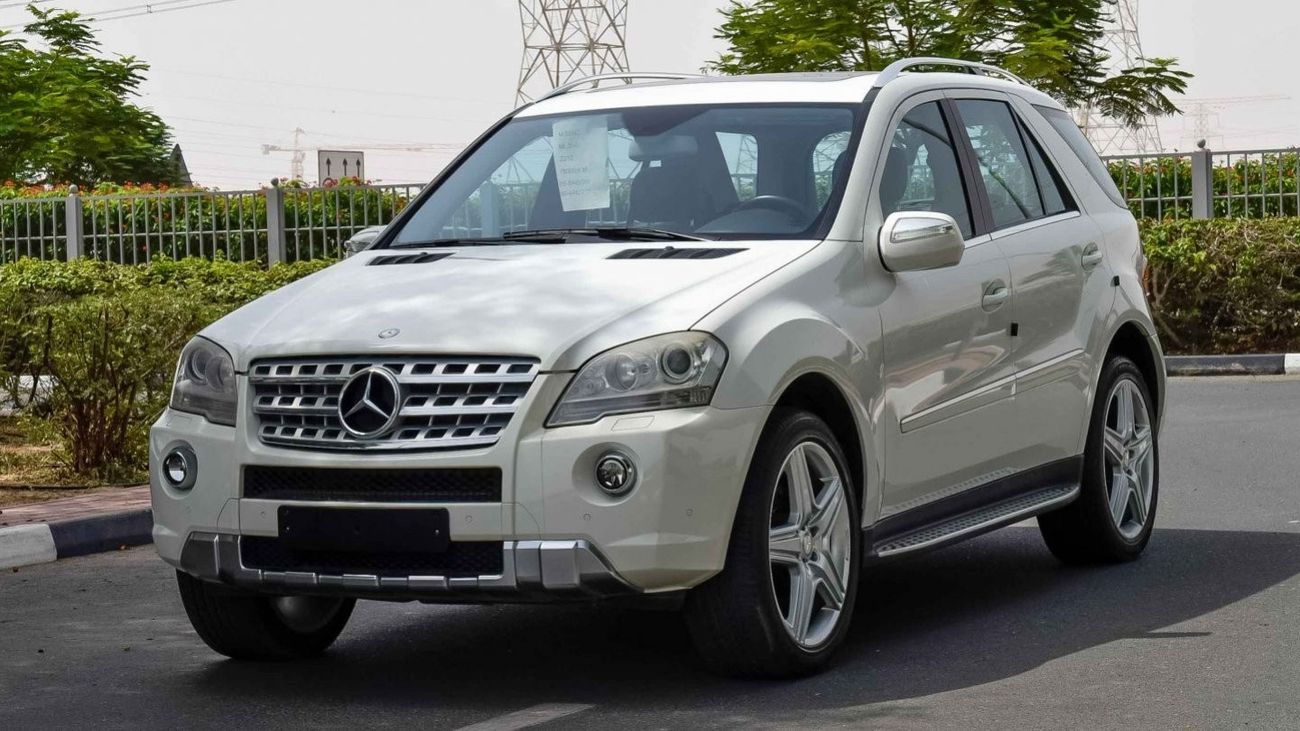 Mercedes-Benz ML 350 Badge of ML- 500 / AMG Body Kit