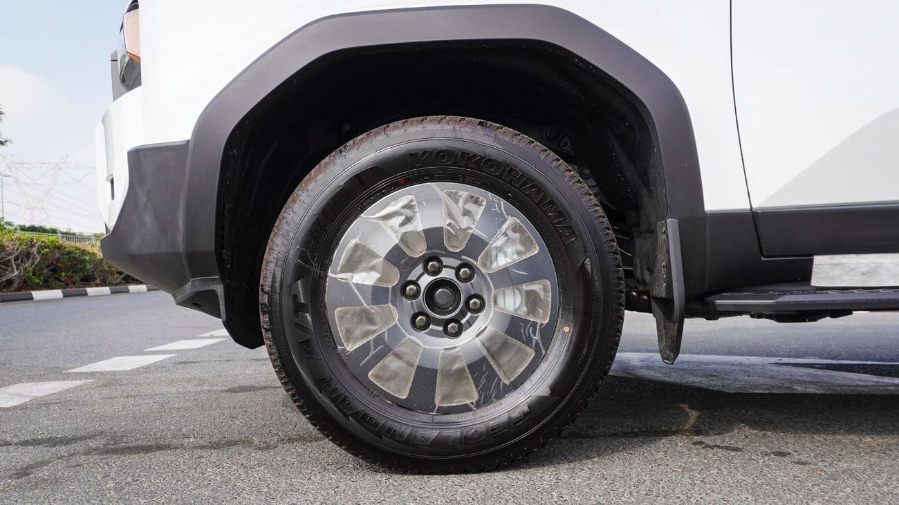 تويوتا برادو Mid ECTAGR034 - 2025 Toyota Prado - 2.4L Petrol Auto - White with Black Interior