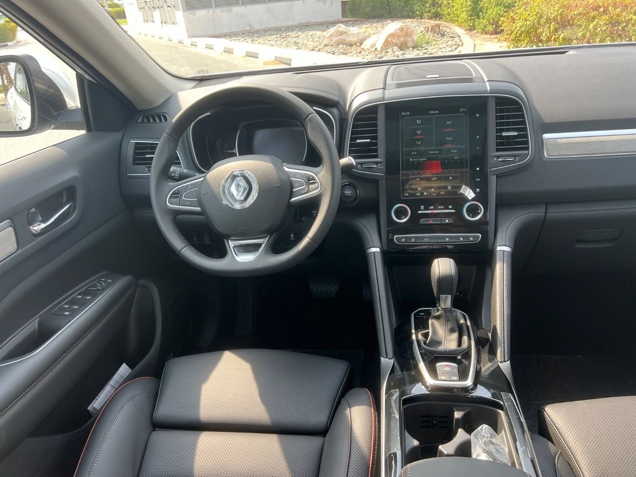 رينو كوليوس LE 2.5L