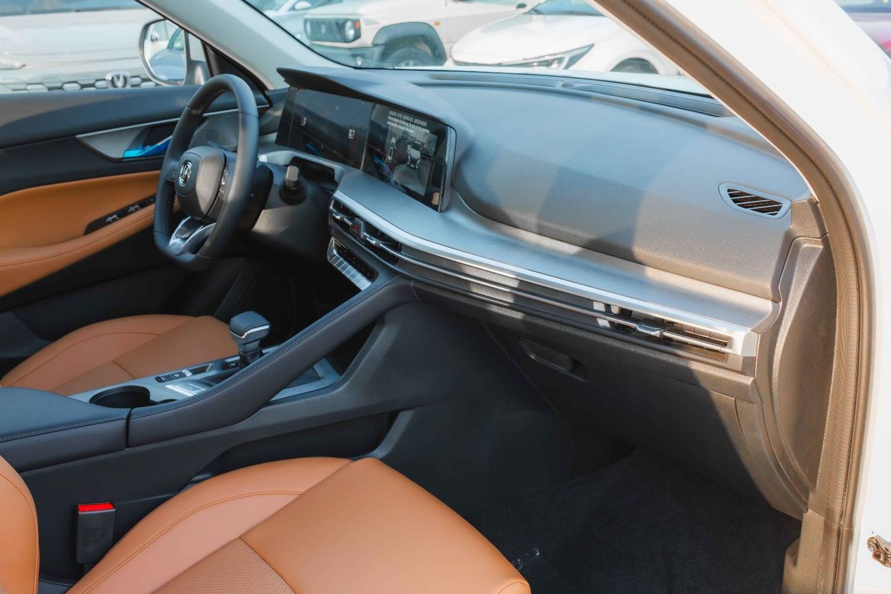 تشنجان CS35 Changan Cs35 PLUS 1.4T 2026 (White) FOR EXPORT