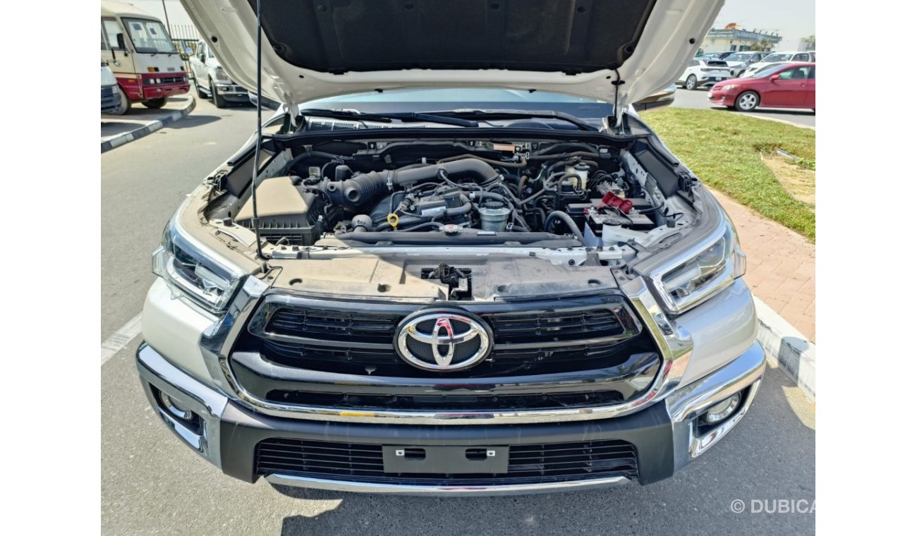 Toyota Hilux 2.7 V4 Petrol, M/T, Black Rims With Chrome Mirror, 4WD (CODE # 45247)