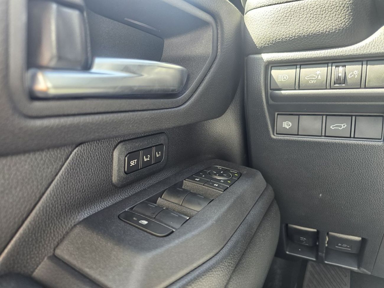 تويوتا برادو Toyota Land Cruiser Prado VX-L, 2.4L Turbo, 4WD