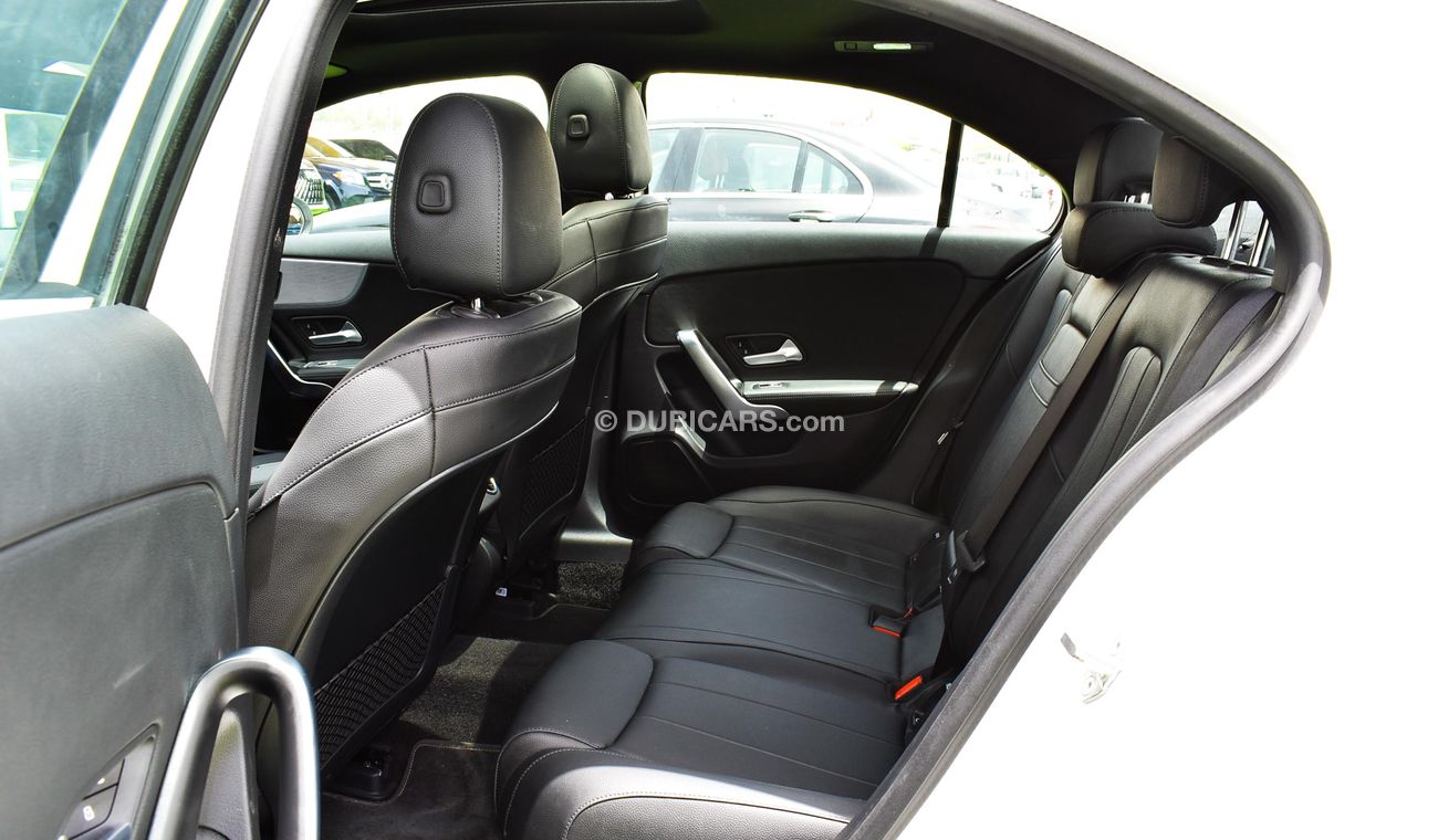 مرسيدس بنز A 220 4Matic