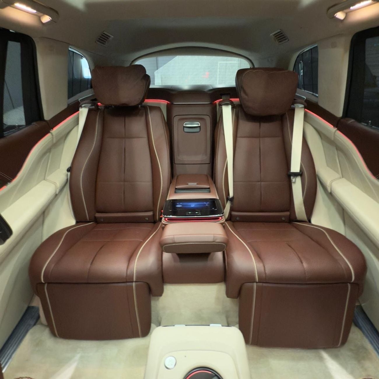 Mercedes Maybach GLS600 Maybach European specs | Full service history in EMC | Two Colors