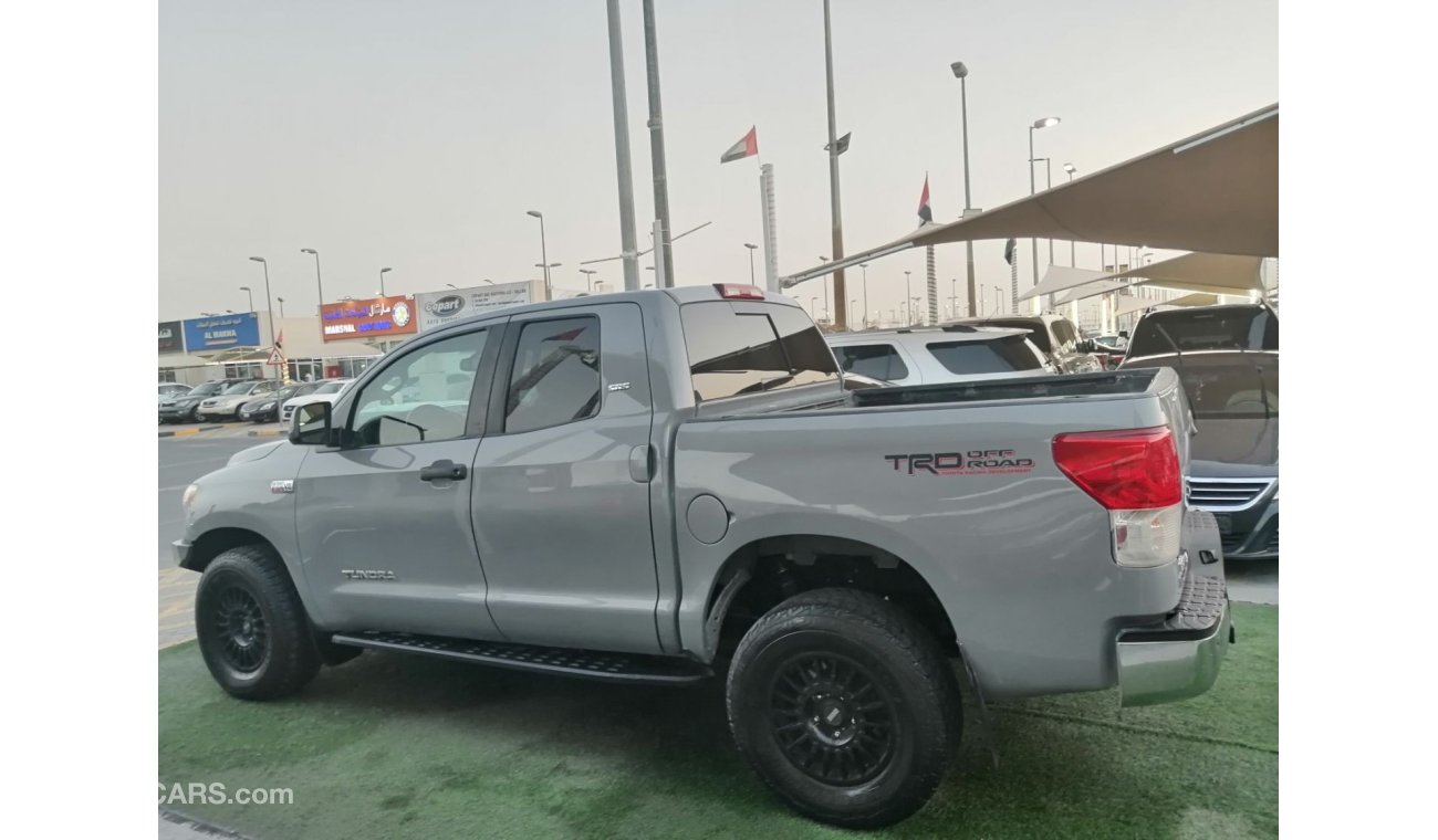 Toyota Tundra Toyota Tundra 2011 4 door in very distinctive condition