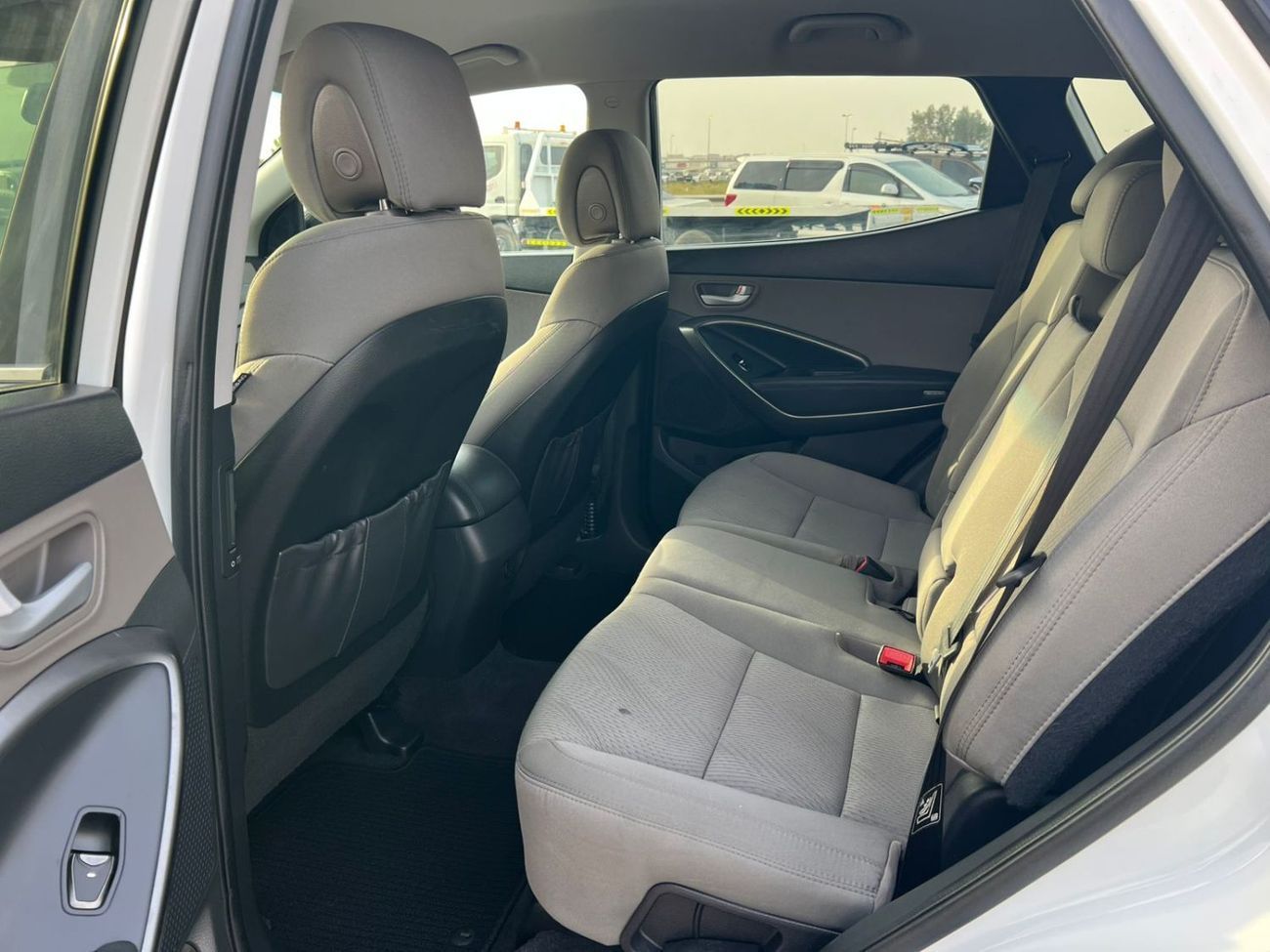 هيونداي سانتا في 2018 Hyundai Santa Fe Sport 2.4L - V4 - REAR CAM - BIG SCREEN - PUSH START - AUTO TRUNK -