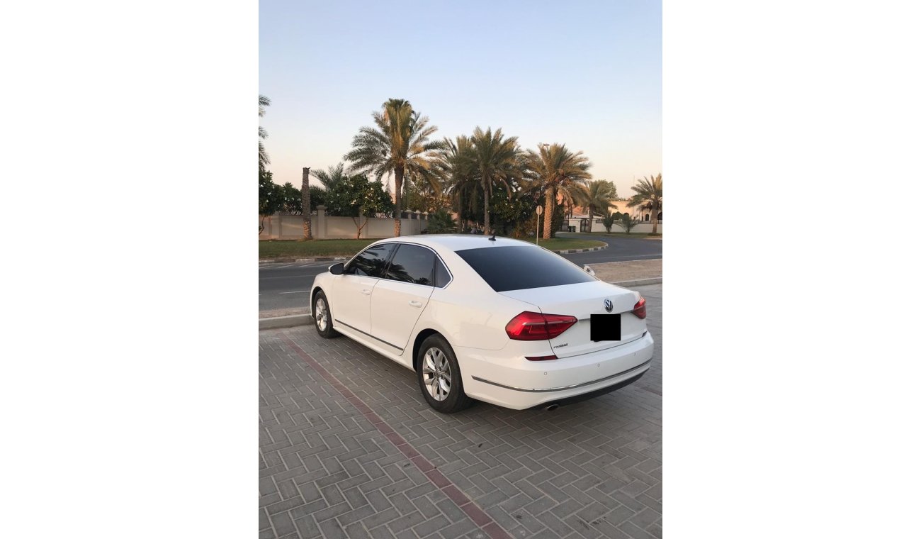 Volkswagen Passat 630/-0%DOWN PAYMENT,FSH , MID OPTION ,GCC