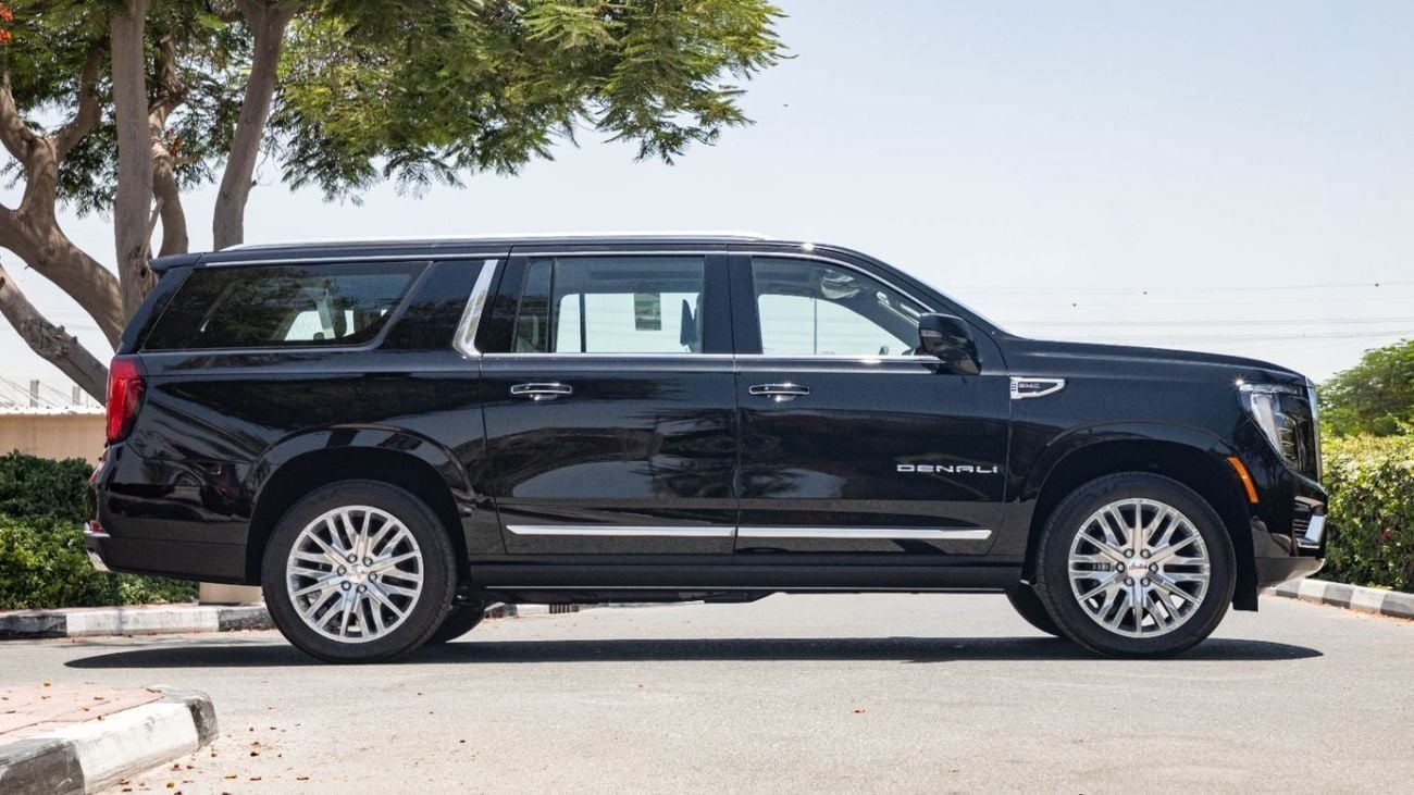GMC Yukon XL  Denali V8 4WD | 2026 | 5 Years Warranty & Contract Service