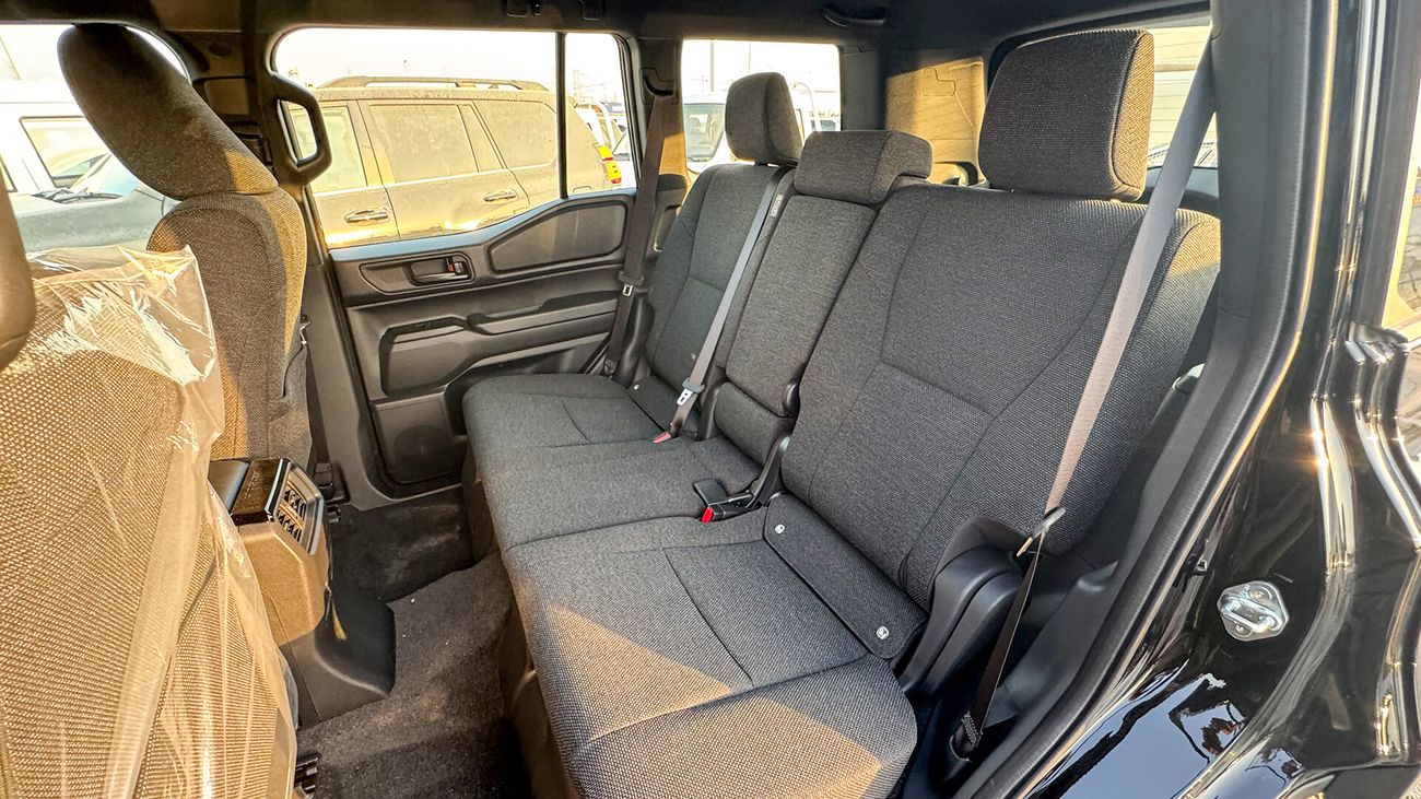 Toyota Prado TX 2.8L DIESEL 5-STR EUROPEAN SPECS BRAND NEW 0KM 2024