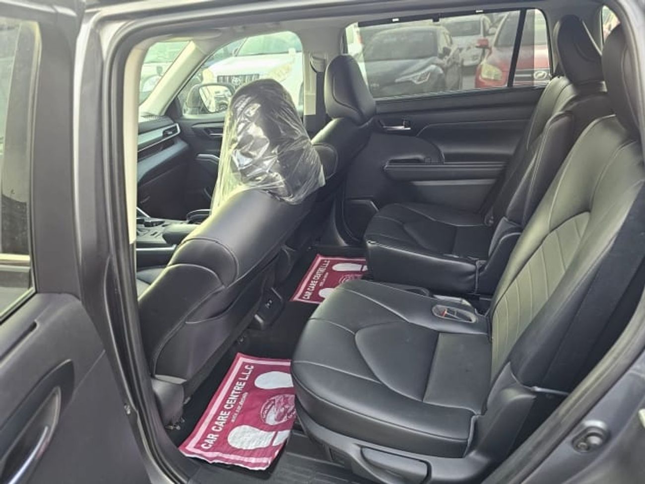 Toyota Highlander XLE-Non Hybrid-3.5L-AWD-LHD-American specs-6 Cylinders-petrol-Automatic-7 Seats-5 Doors