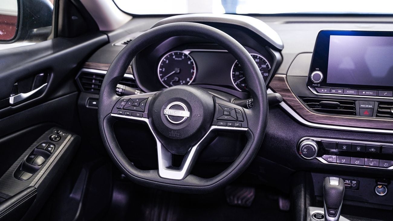 Nissan Altima SV