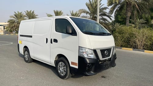 Nissan Urvan Panel Van Std NISSAN urvan 2018 GCC delvry van accident free