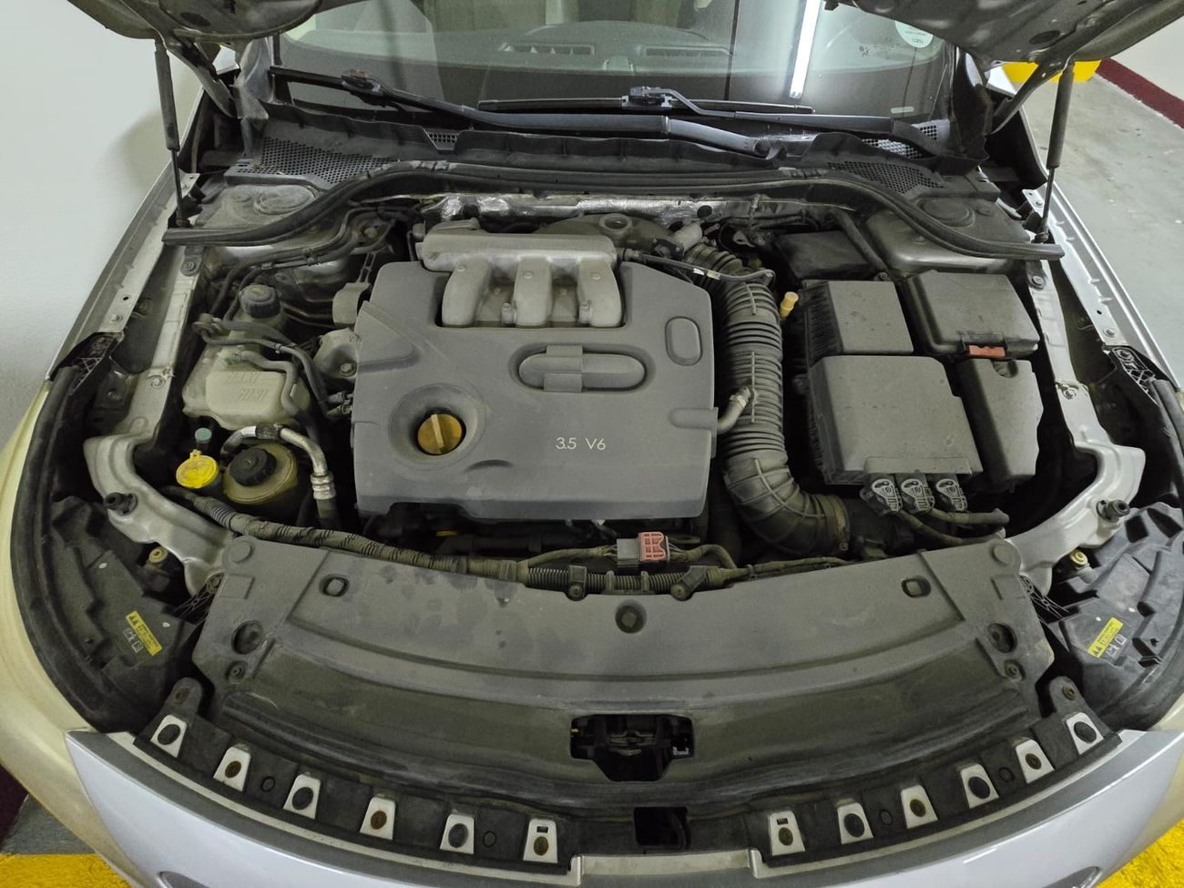 Renault Safrane 3.5 V6 FWD