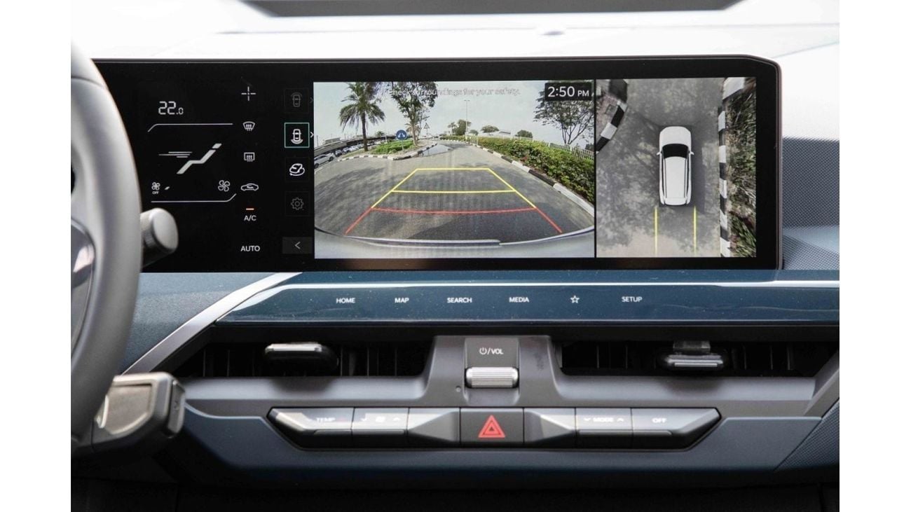 كيا EV5 كيا EV5 Land 530 موديل 2023 - أبيض داخل أزرق وأسود | للتصدير فقط