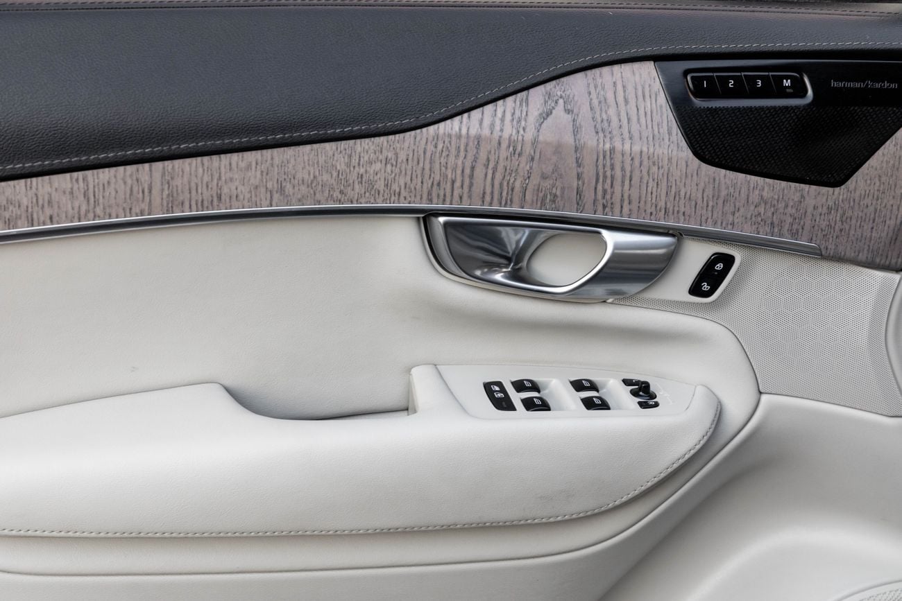 Volvo XC90 XC90 B5 Plus Bright | 2,742 P.M | 0% Downpayment | AGENCY WARRANTY