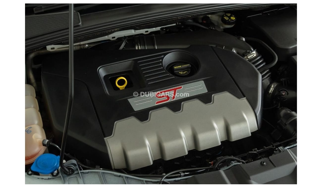 Ford Focus ST ST 2019 Ford Focus ST / Al Tayer Ford Warranty and Service History