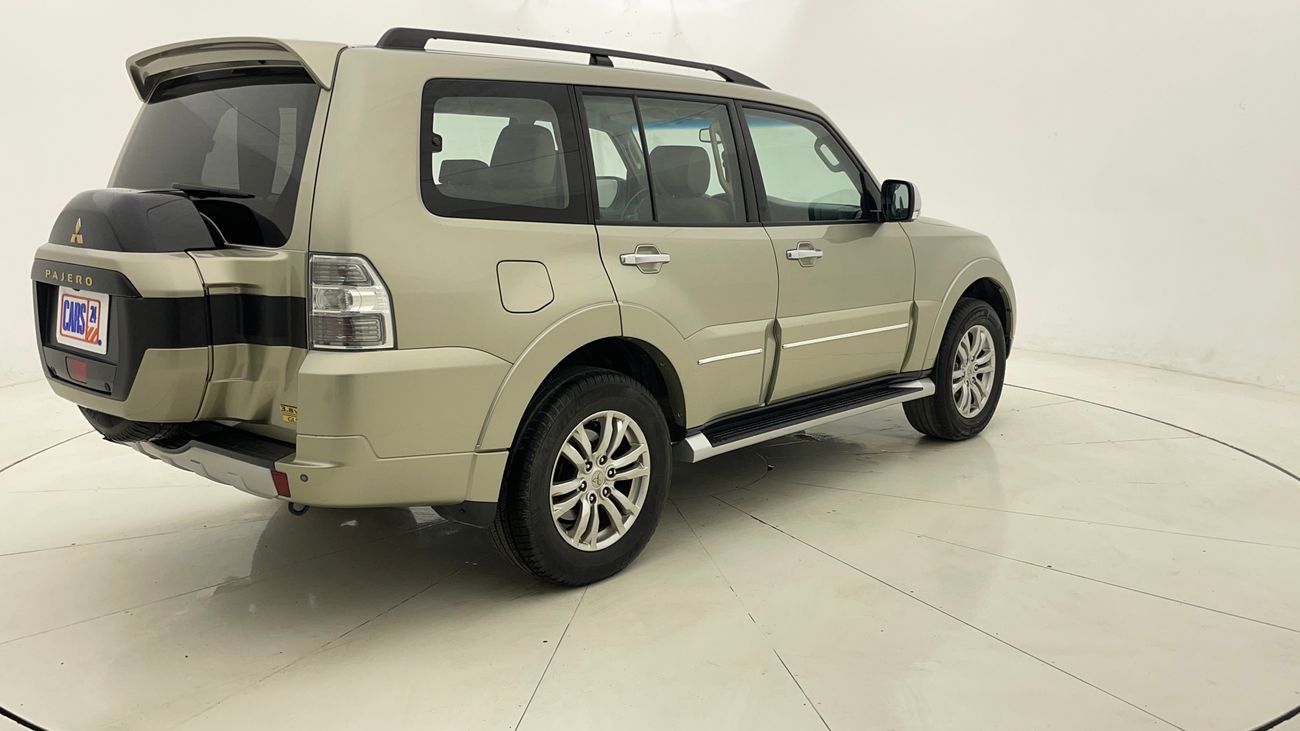 ميتسوبيشي باجيرو GLS HIGHLINE 3.8 | بدون دفعة مقدمة | اختبار القيادة في المنزل