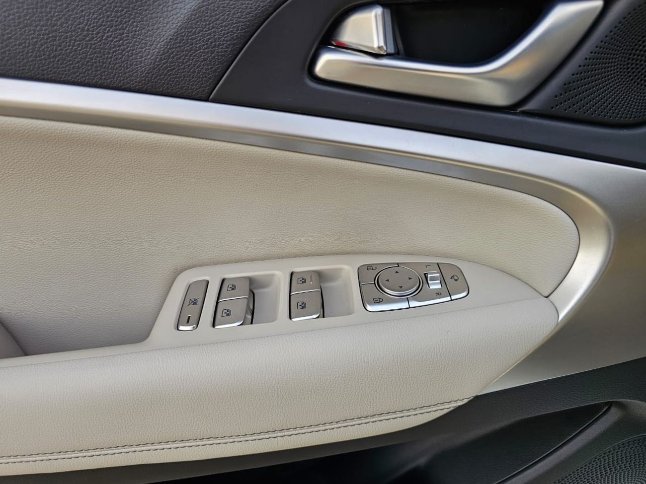 جينيسس G70 Prestige 2.0L RWD