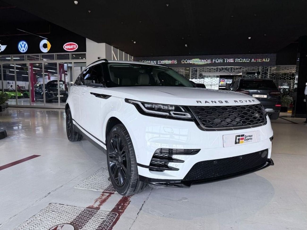 لاند روفر رينج روفر فيلار P250 R-Dynamic S 2.0L 2019 VELAR R DYNAMIC SE P250 / 40,000 KM / Warranty Available up on request