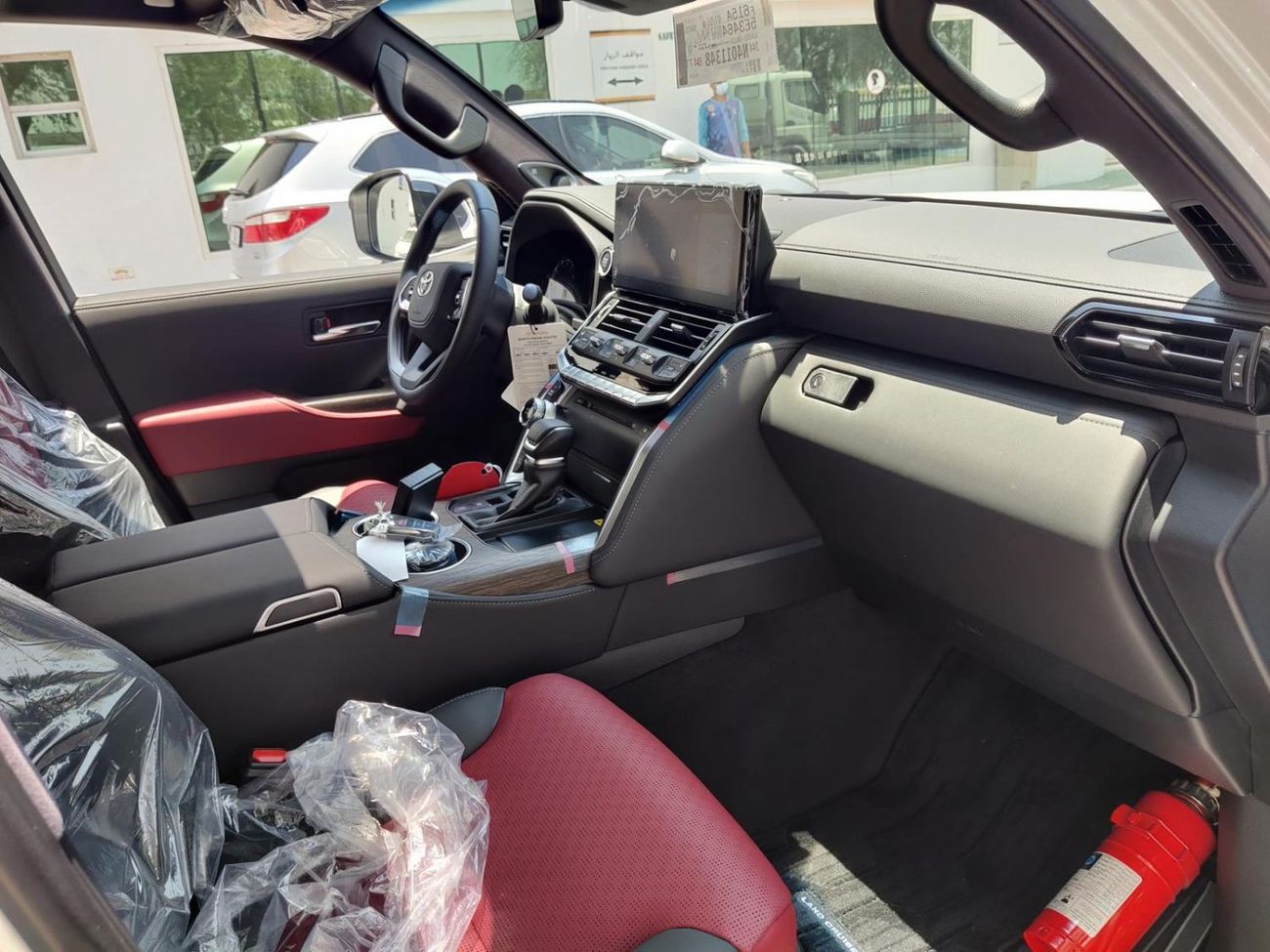 Toyota Land Cruiser VXR 3.5L Petrol Auto Black w Red - HQ0013