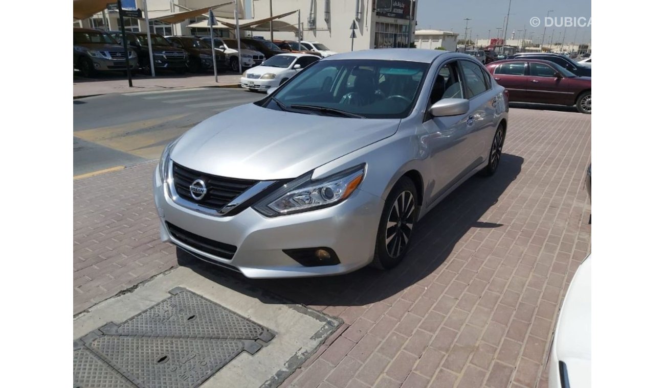 Nissan Altima SV - Very clean Car With Good Mileage