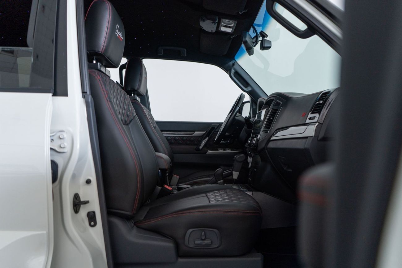 Mitsubishi Pajero GLS Mid 3.8L (236 HP) 3.8L Signature / Full Mitsubishi Service History