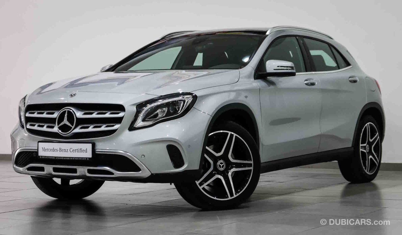 مرسيدس بنز GLA 250 4MATIC مع الضمان حتى 05/07/2022