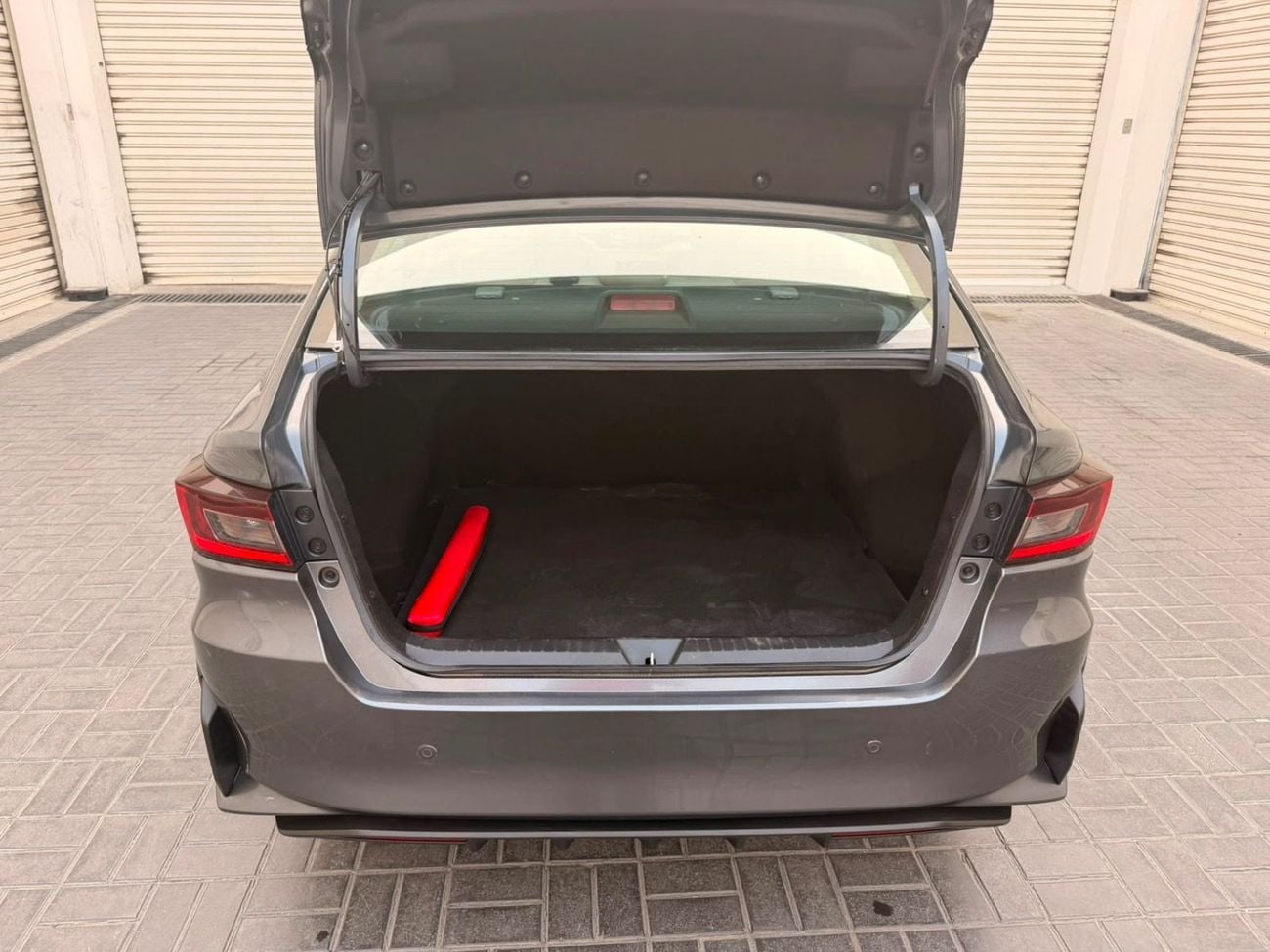 Toyota Yaris E