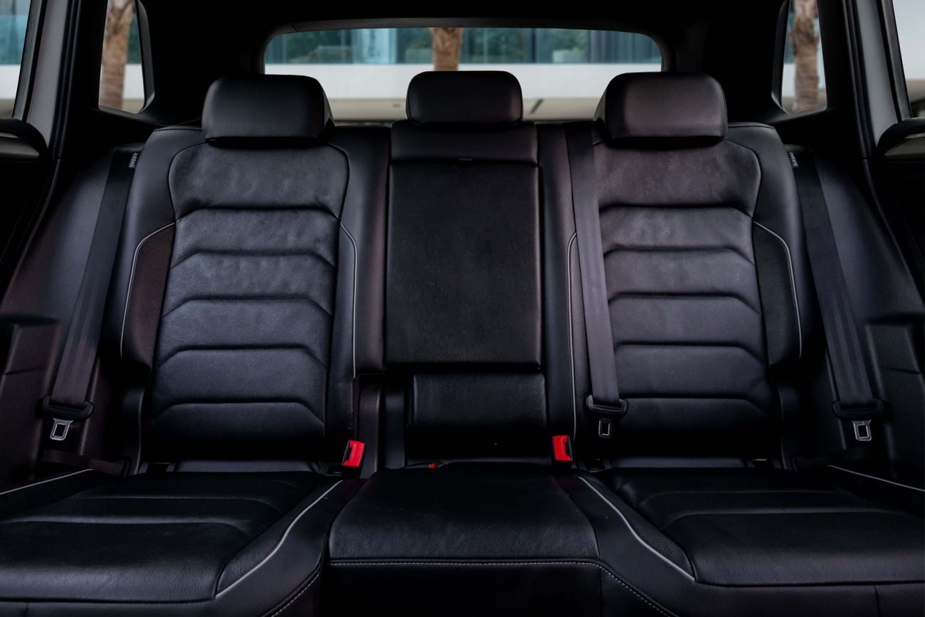 Volkswagen Tiguan Tiguan R-Line | 1,567 P.M | 0% Downpayment | FULL AGENCY HISTORY!