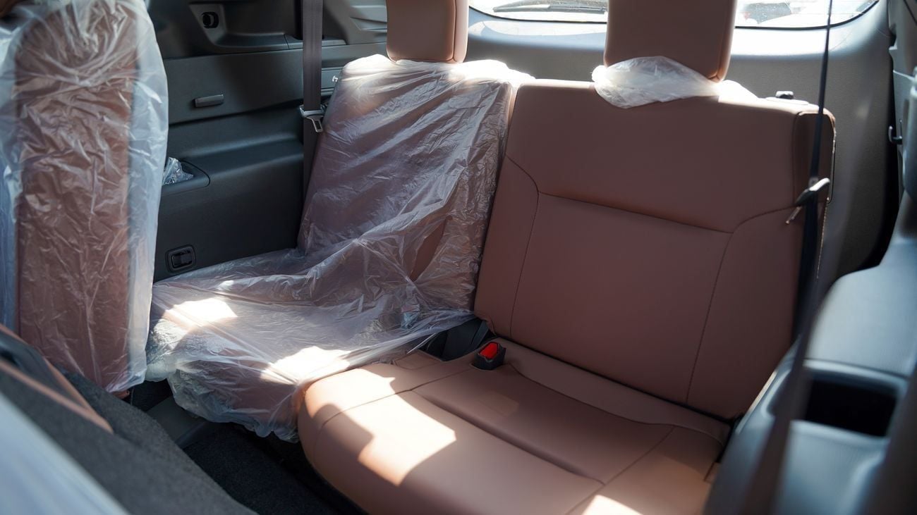 Mitsubishi Outlander Brand New Mitsubishi Outlander HighLine 2026 Export 2.5L Petrol 2WD|White/Tan|OUTLANDER-HL-2WD-26|