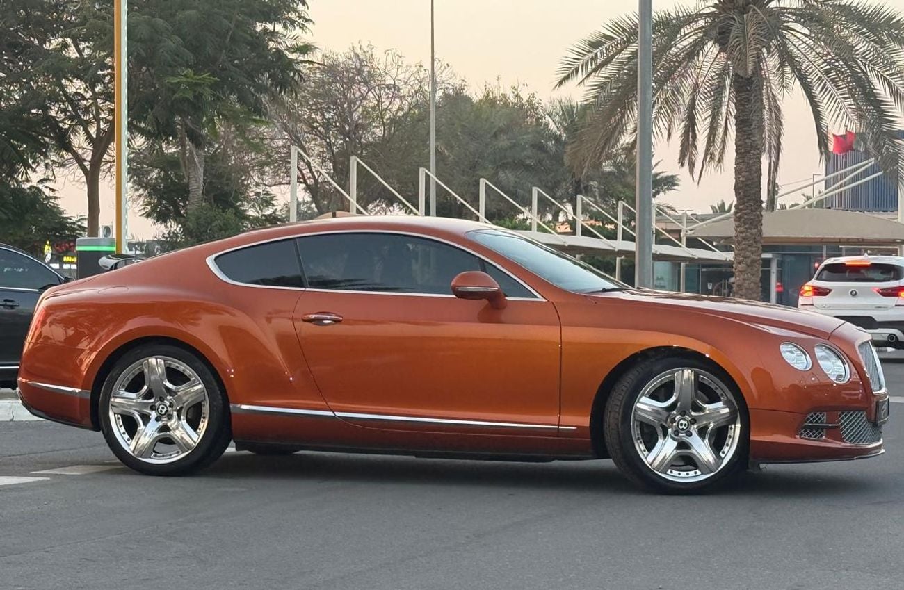 Bentley Continental Mulliner 6.0L Coupe Bentley Continental GT W12 2012 GCC Specs Full Service History in Low Mileage Sp