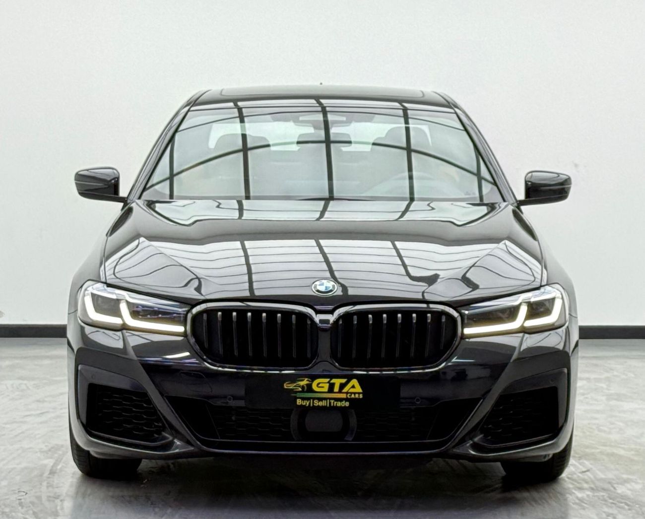 بي أم دبليو 540i 2023 BMW 540i M-Sport, 2028 BMW Warranty + Service Pack, Low Km, Excellent Condition, GCC