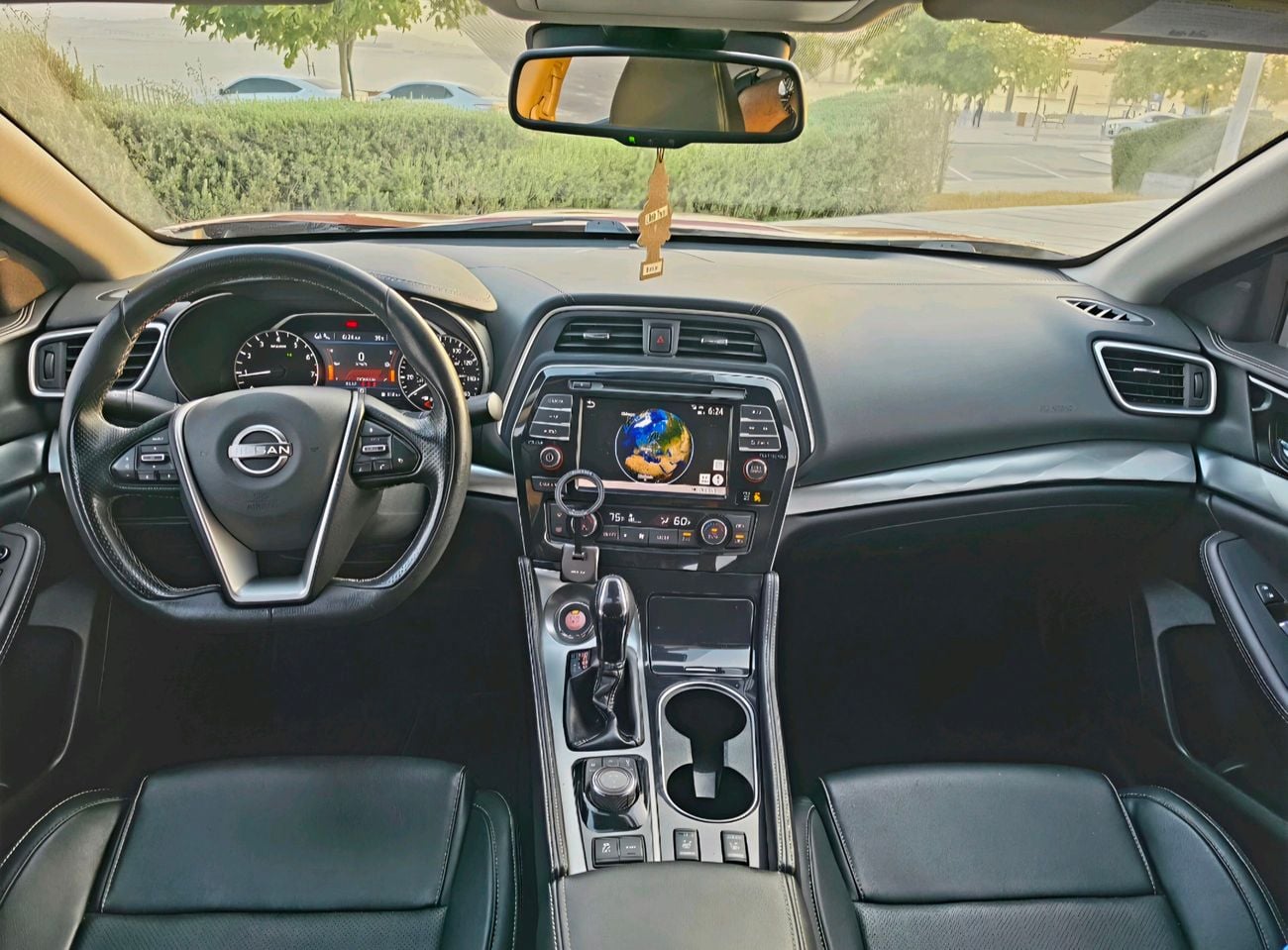 Nissan Maxima SV