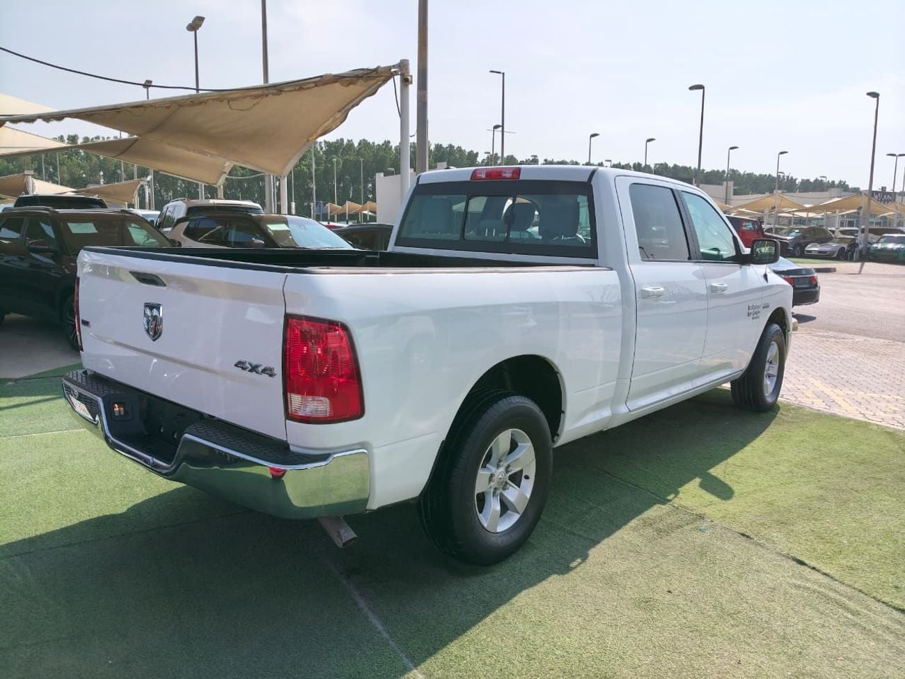 RAM 1500 SLT Bighorn Crew Cab 5.7L