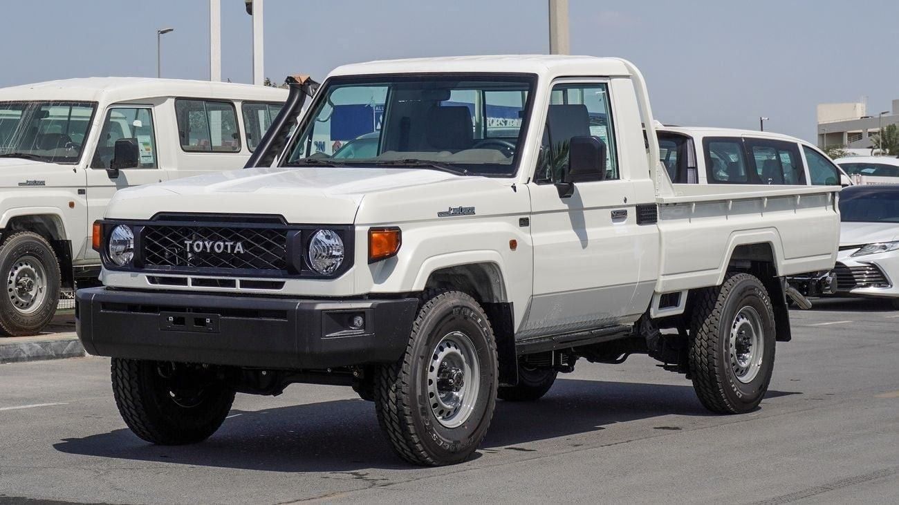 تويوتا لاند كروزر بيك آب PICKUP LC79 S/C DIESEL 2.8L A/T DIFFLOCK 2025