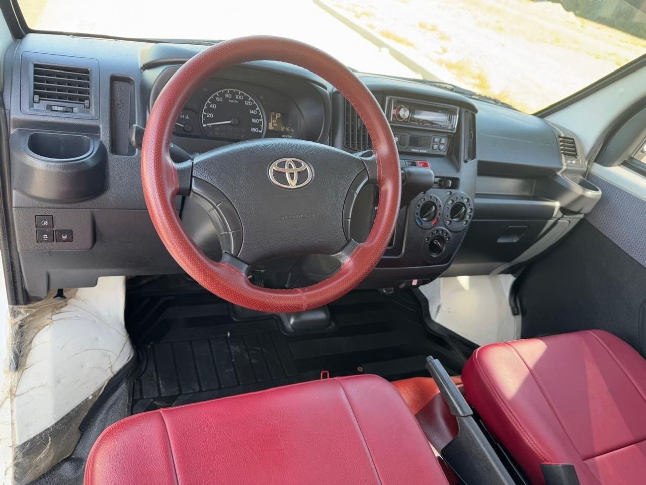 تويوتا لايت آيس FREEZER LITE ACE 2023 GCC good condition