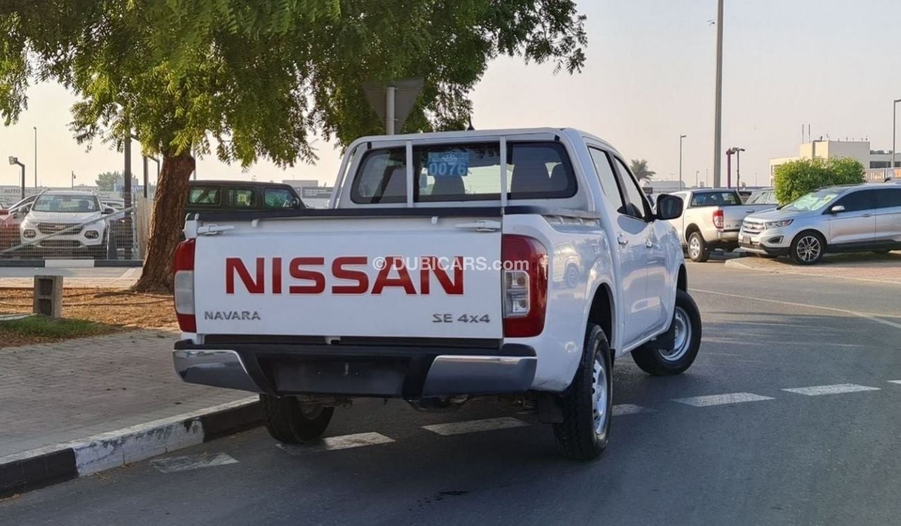 Nissan Navara Std SE 4x4 2017  Automatic GCC Perfect Condition