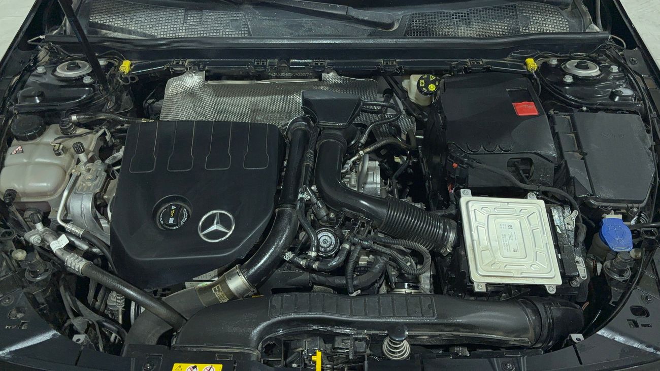 مرسيدس بنز A 200 PREMIUM 2023 AMG LINE | AED 1690/Month | 0 DP | 30 Day Return | Warranty