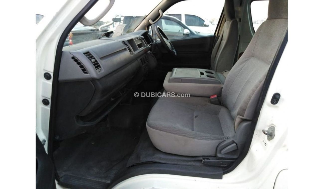 Toyota Hiace HIACE VAN RIGHT HAND DRIVE (PM547)