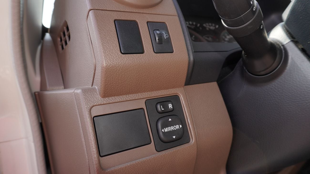 Toyota Land Cruiser Pick Up 4.0 L V6